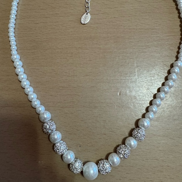 Necklace - Picture 2 of 3